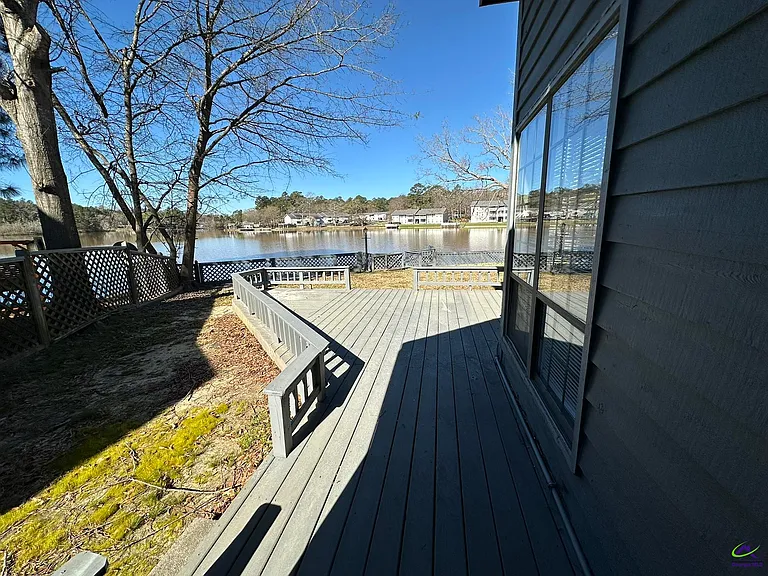110 Island Blvd — Photo 13