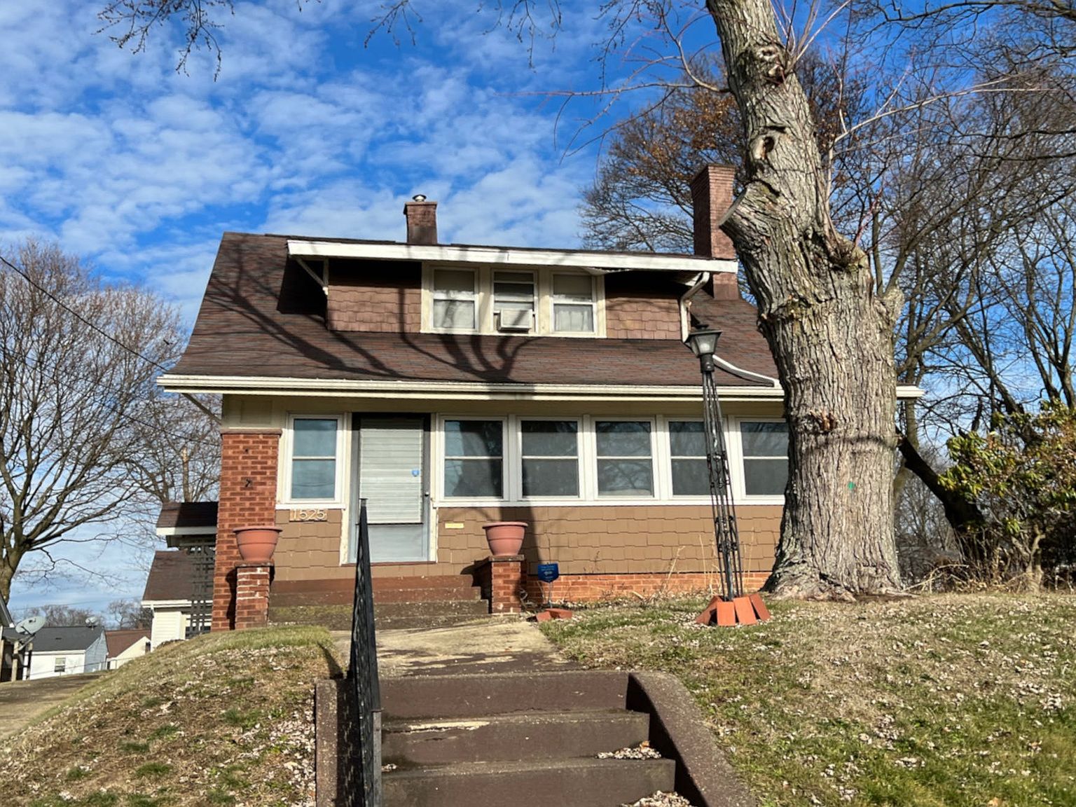 1525 35th St NW, Canton, OH 44709 Zillow