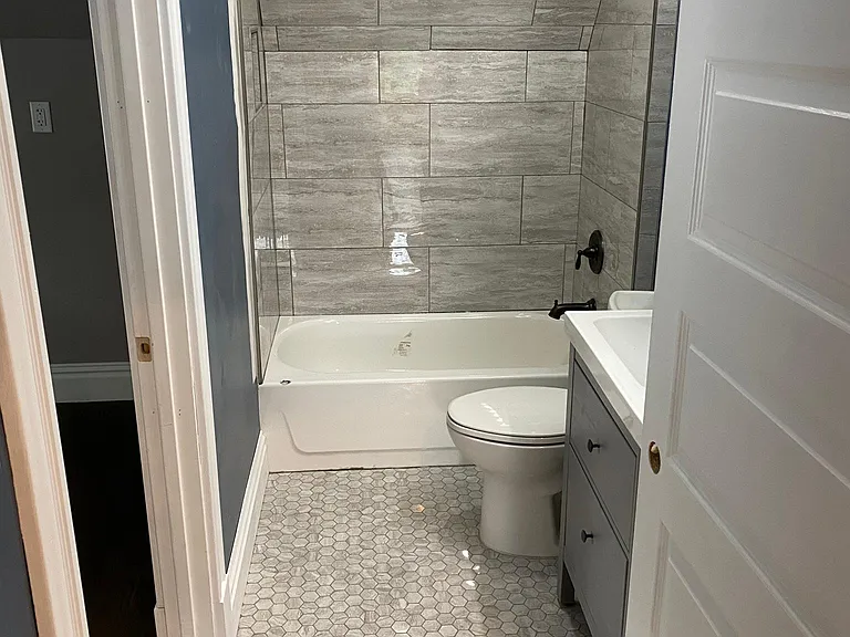 3rd Floor Master Bath!