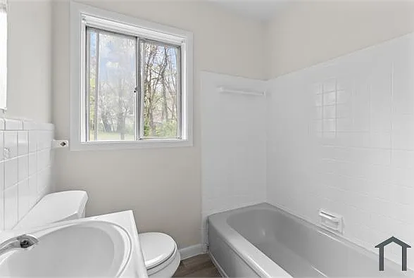 6715 Court N — Photo 6