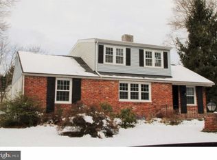 1039 Thrush Ln, Audubon, PA 19403