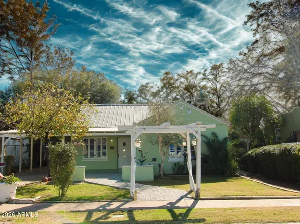 5841 W GARDENIA Avenue, Glendale, AZ 85301