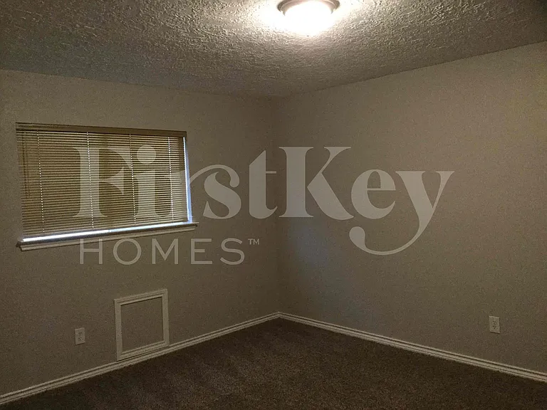 12906 Elmington Ct — Photo 14