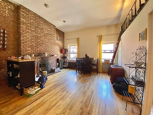 Rented by Oxford Property Group | media 2