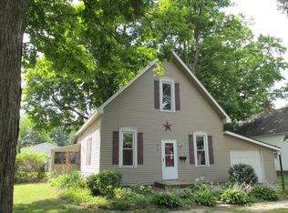 319 W 10th St, Rochester, IN 46975