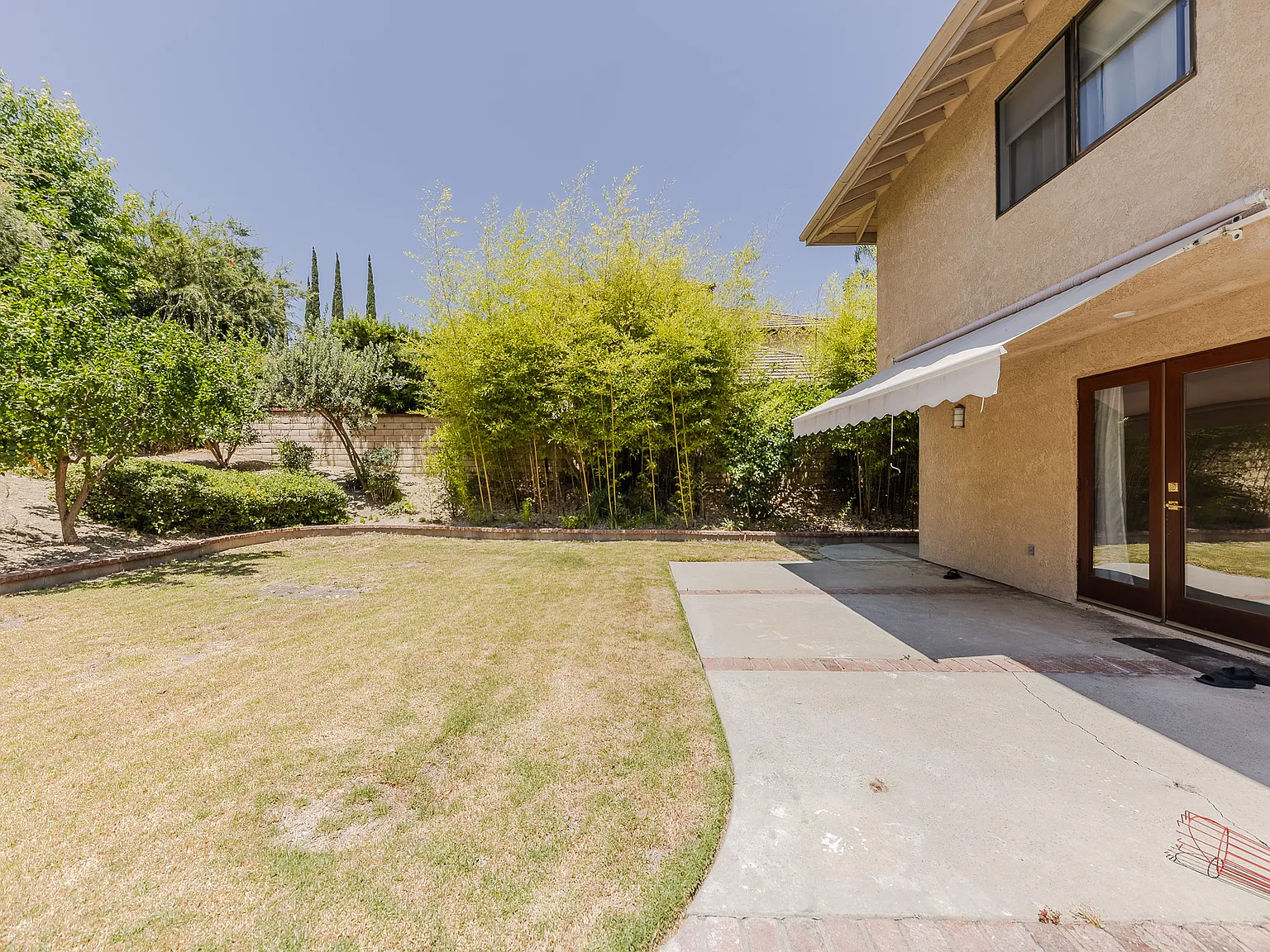 4 bed, 2.5 bath, 2084 sqft, $8,900 — Photo 4