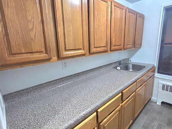 5th image of 41-44 70th St Floor 2