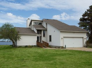 124 E Canvasback Dr, Currituck, NC 27929