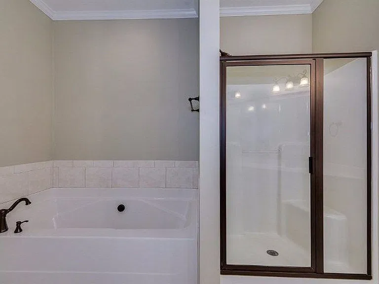 2513 Grier Cir — Photo 7