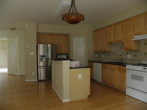 5th image of 4078 Britwell Pl