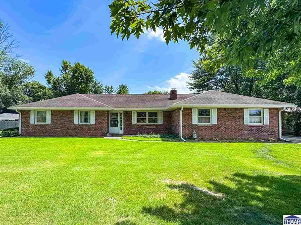 1833 E 43rd 1/2 Dr, Terre Haute, IN 47802
