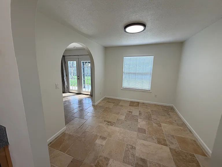 1110 Tolkien Ln — Photo 12