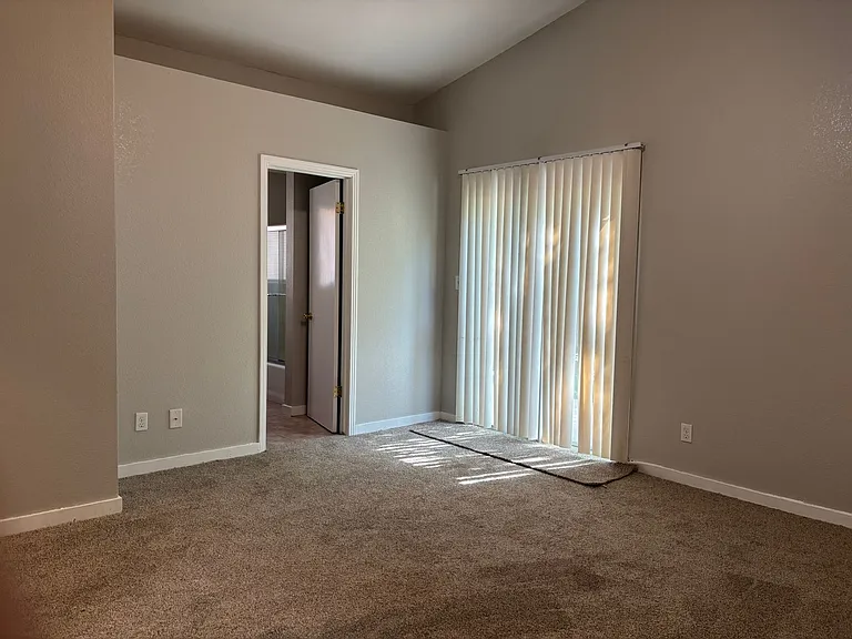 4436 N Wheeler Ave — Photo 7