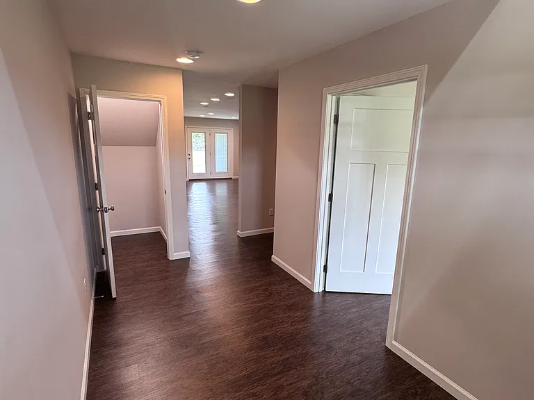 8245 Baxter Rd — Photo 34