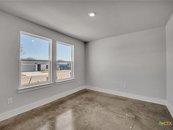 2nd image of 1119 Lexington Dr