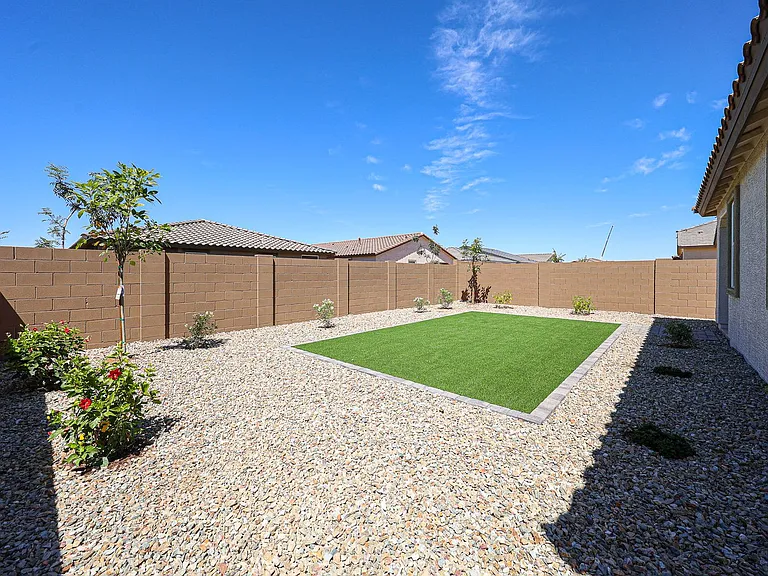 17351 W Gray Fox Trl — Photo 42