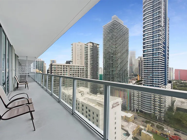 79 SW 12th St #2503 — Photo 19
