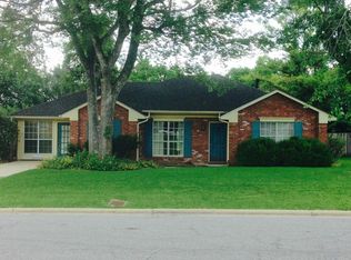 2444 Haddington Rd, Montgomery, AL 36116