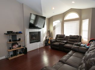 1939 E Avenue R6, Palmdale, CA 93550