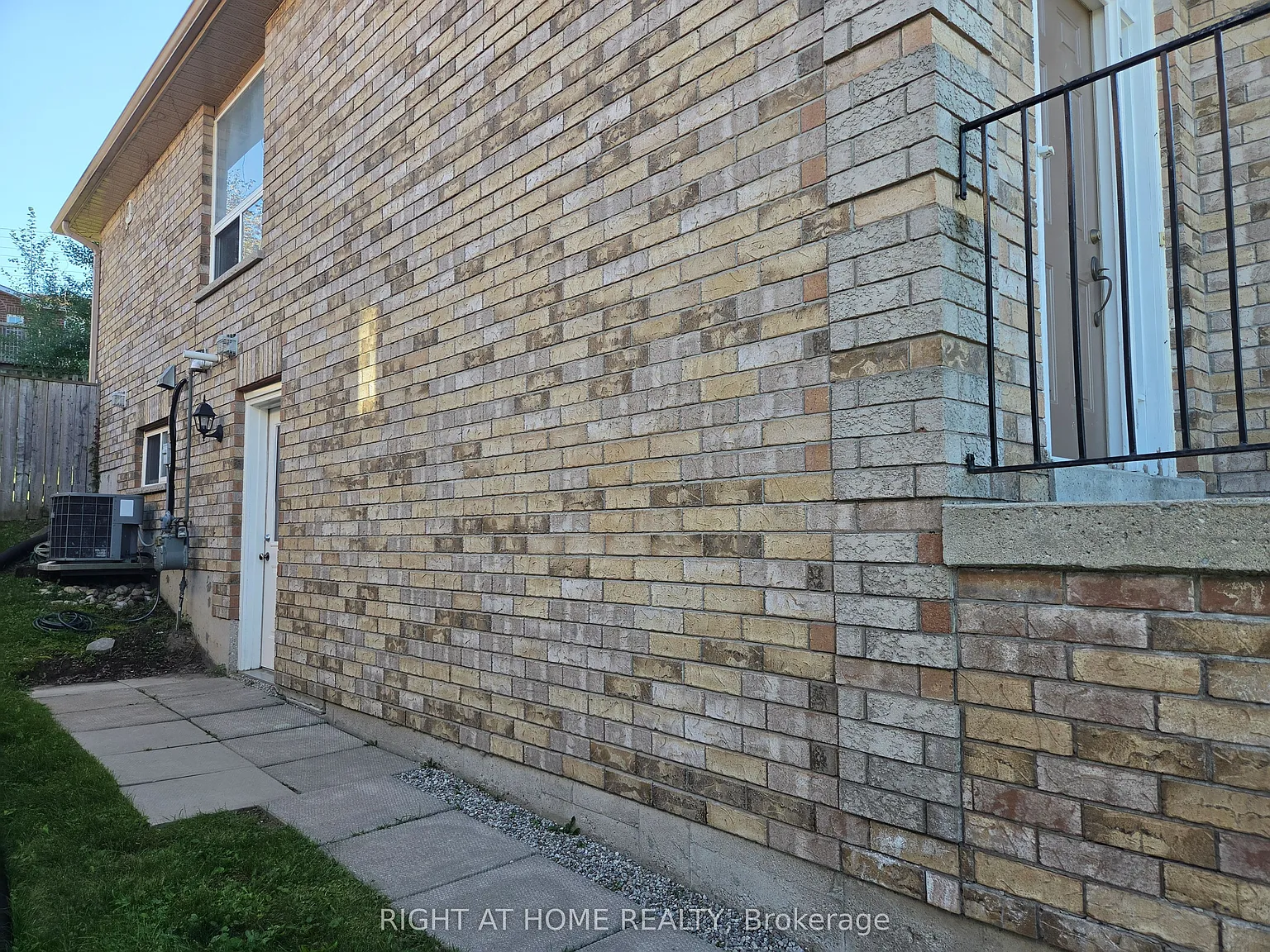 1 bed, $1,590 — Photo 3