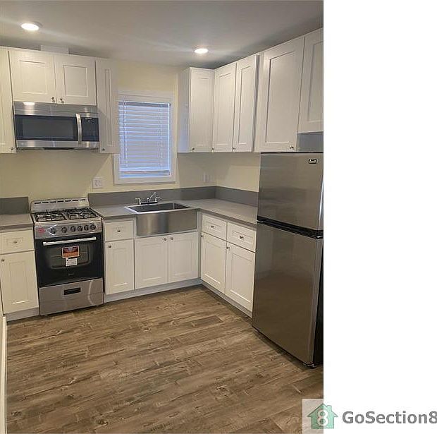 2nd image of 5034 Valley Blvd #4D