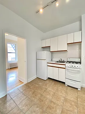 Rented by Waverly Realty Associates | media 17