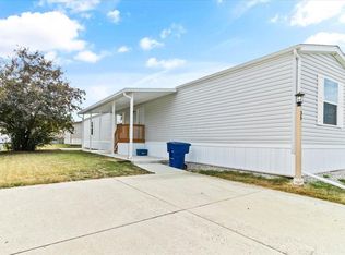 35 Winter Pine Dr, Delaware, OH 43015