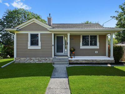 330 3rd St, Libertyville, IL, 60048