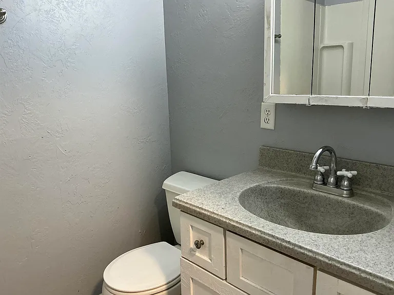 1314 W A St — Photo 7