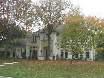 Interior corner .4728 AC Lot with trees