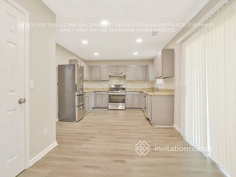 3831 Jackson Shoals Dr — Photo 6