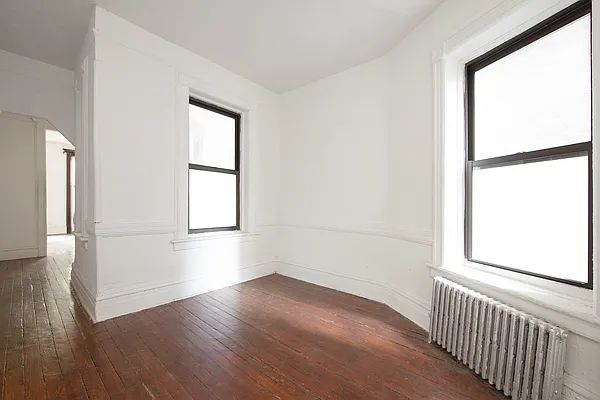 Rented by R New York | media 8