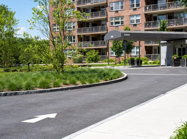 5900 Arlington Avenue image 15 of 22