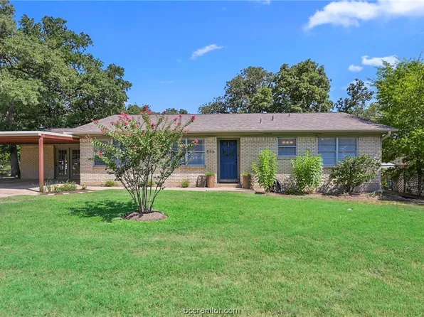 906 Mitchell St, Bryan, TX 77802