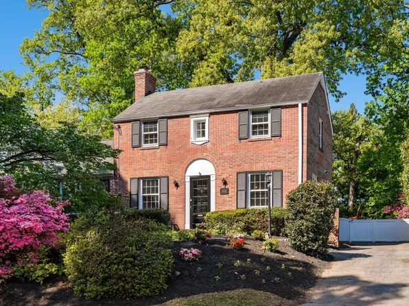 5608 Harwick Rd, Bethesda, MD 20816