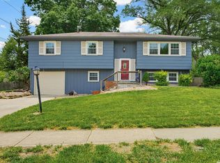 3403 Trail Rd, Lawrence, KS 66049