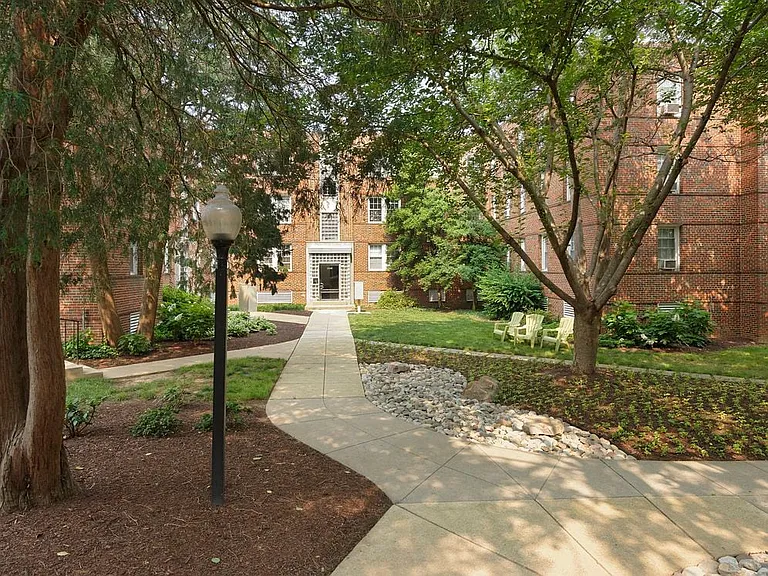 Courtyard with greenspace