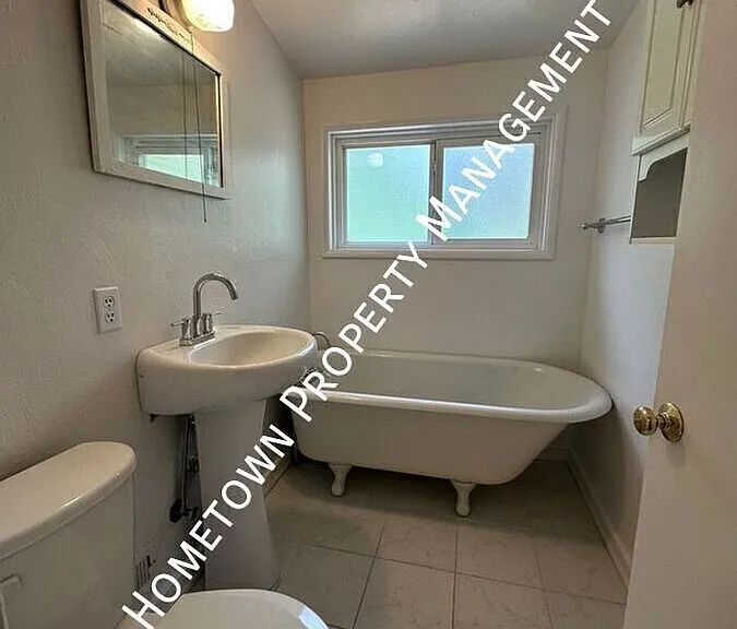 807 Cushing St SW — Photo 14