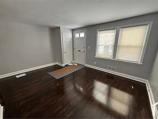 2 bed, $1,900 — Photo 2