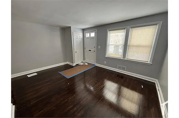 Building Photo - 3915 Lyndale Ave