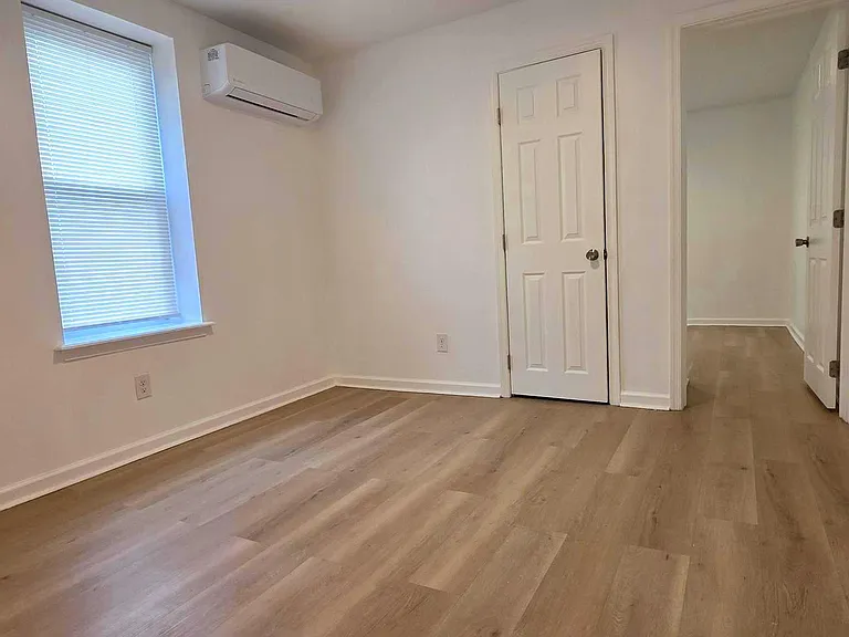 6233 Chew Ave — Photo 34