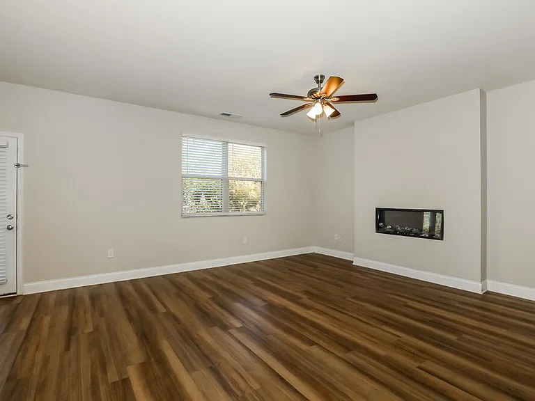 516 Overo Dr — Photo 5