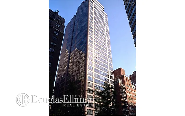 Sold by Douglas Elliman | media 19