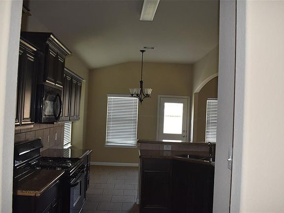 4th image of 5323 Nero Lake Dr