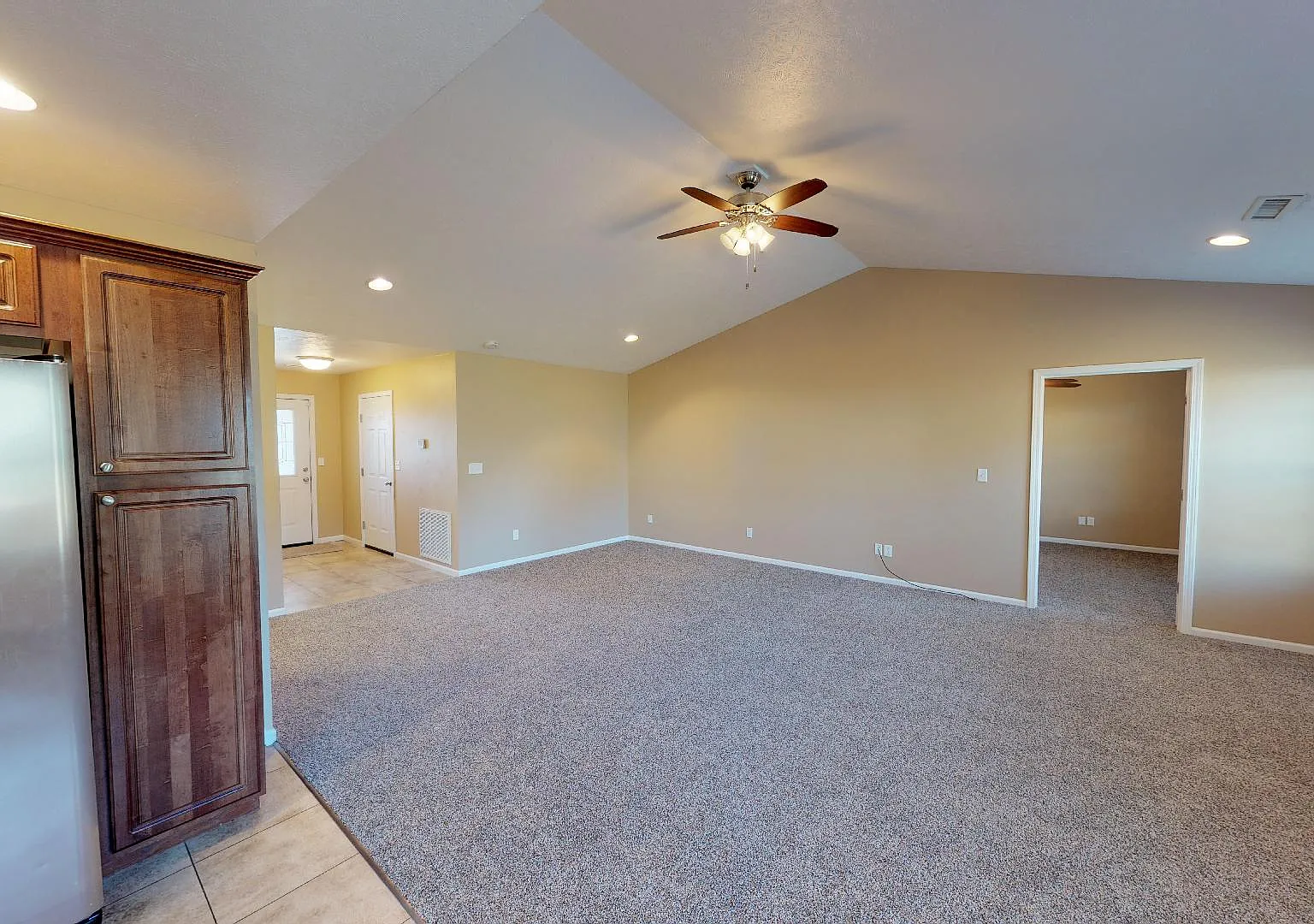 2 bed, 1330 sqft, $1,475 — Photo 4