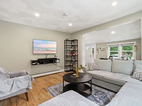 5th image of 20 Burrill St