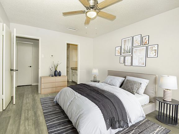 4th image of 5626 Preston Oaks Rd APT 9B