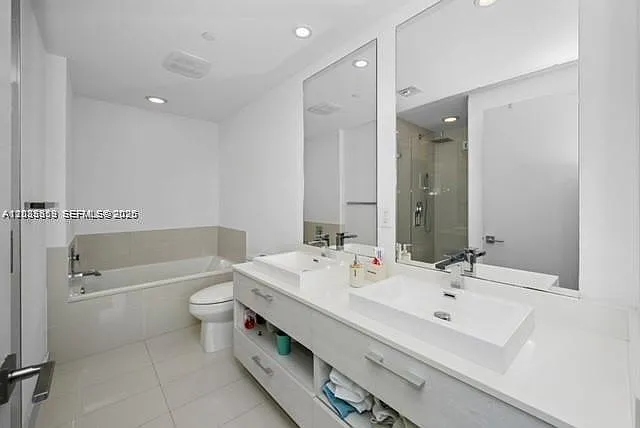 55 SW 9th St #3506 — Photo 7