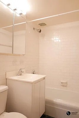 Rented by JK Dansar Corp | media 20