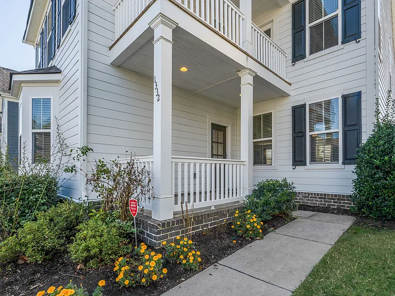 1332 Fairbanks St — Photo 3